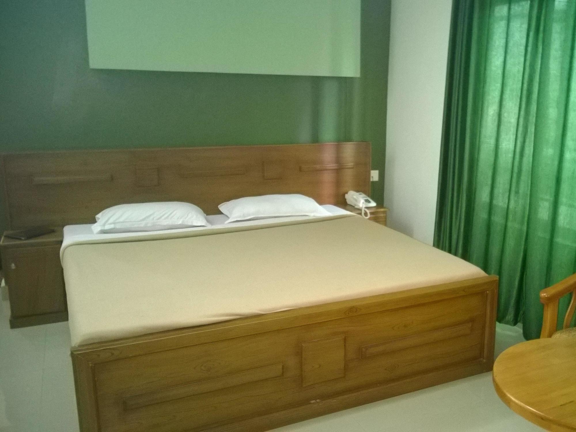 Hotel Madikeri Heritage Kültér fotó